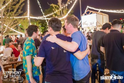 Countdown Celebration to 2016 ที่ HOBS, คณาพญา — photo 37