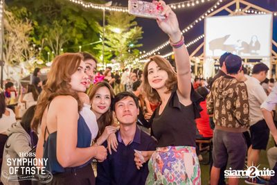 Countdown Celebration to 2016 ที่ HOBS, คณาพญา — photo 43
