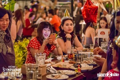 Countdown Celebration to 2016 ที่ HOBS, คณาพญา — photo 81
