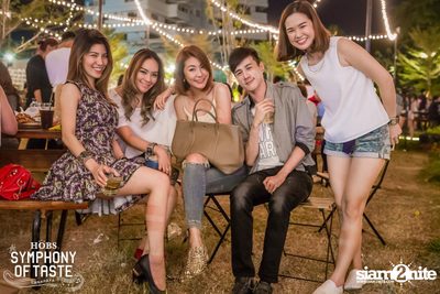 Countdown Celebration to 2016 ที่ HOBS, คณาพญา — photo 126