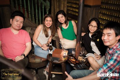 New Year's Eve Party กับ Keithen Carter ที่ ดิ ไอร่อน แฟรี่ — photo 6