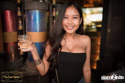 New Year's Eve Party กับ Keithen Carter ที่ ดิ ไอร่อน แฟรี่ — photo 57