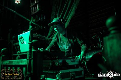 New Year's Eve Party กับ Keithen Carter ที่ ดิ ไอร่อน แฟรี่ — photo 70