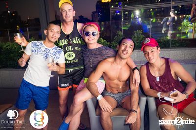 G-Spot เสนอ Special New Year Splash Out Pool Party — photo 127