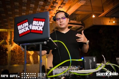 Seenspace Invasion ที่ร้าน Clouds, Fat'R Gut'z และ BREW Beers & Ciders — photo 6