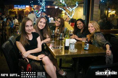 Seenspace Invasion ที่ร้าน Clouds, Fat'R Gut'z และ BREW Beers & Ciders — photo 18
