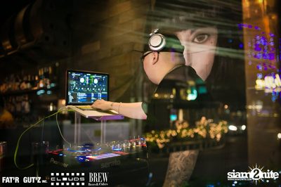 Seenspace Invasion ที่ร้าน Clouds, Fat'R Gut'z และ BREW Beers & Ciders — photo 32