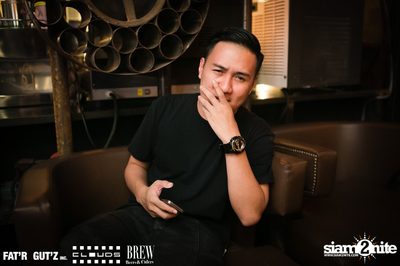 Seenspace Invasion ที่ร้าน Clouds, Fat'R Gut'z และ BREW Beers & Ciders — photo 33