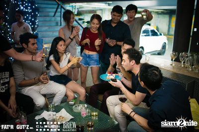 Seenspace Invasion ที่ร้าน Clouds, Fat'R Gut'z และ BREW Beers & Ciders — photo 49