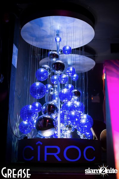 Friday Night at Grease Bangkok, Sukhumvit Soi 49 — photo 1