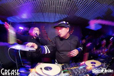 Friday Night at Grease Bangkok, Sukhumvit Soi 49 — photo 3
