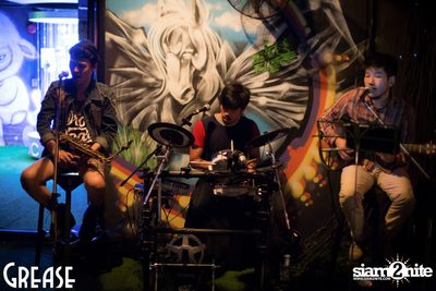 Friday Night at Grease Bangkok, Sukhumvit Soi 49 — photo 26