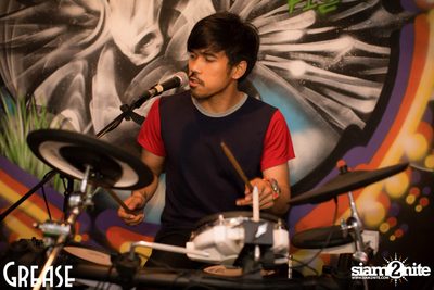 Friday Night at Grease Bangkok, Sukhumvit Soi 49 — photo 28