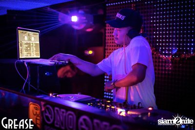 Friday Night at Grease Bangkok, Sukhumvit Soi 49 — photo 33