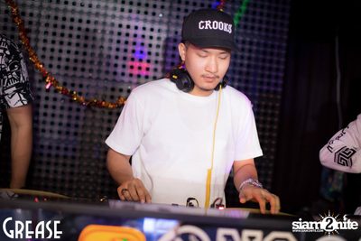 Friday Night at Grease Bangkok, Sukhumvit Soi 49 — photo 36