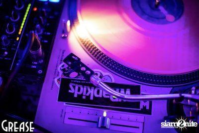 Friday Night at Grease Bangkok, Sukhumvit Soi 49 — photo 51