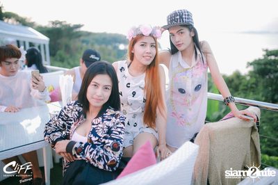 Ping & Season Chill Pool Party at Cliff Seaview Restaurant — photo 16