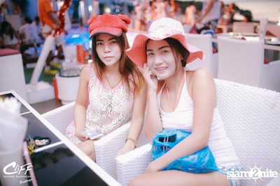 Ping & Season Chill Pool Party at Cliff Seaview Restaurant — photo 26