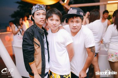 Ping & Season Chill Pool Party at Cliff Seaview Restaurant — photo 30