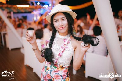 Ping & Season Chill Pool Party at Cliff Seaview Restaurant — photo 46
