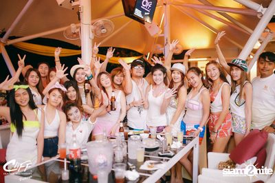 Ping & Season Chill Pool Party at Cliff Seaview Restaurant — photo 59
