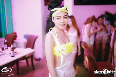 Ping & Season Chill Pool Party at Cliff Seaview Restaurant — photo 63