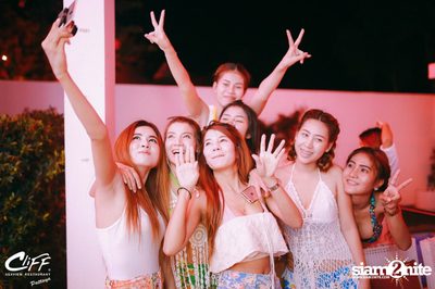 Ping & Season Chill Pool Party at Cliff Seaview Restaurant — photo 86