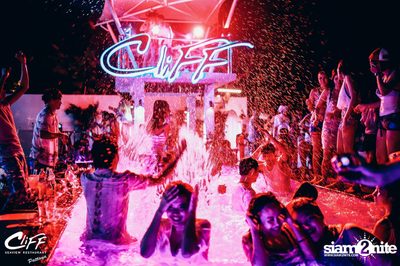 Ping & Season Chill Pool Party at Cliff Seaview Restaurant — photo 120