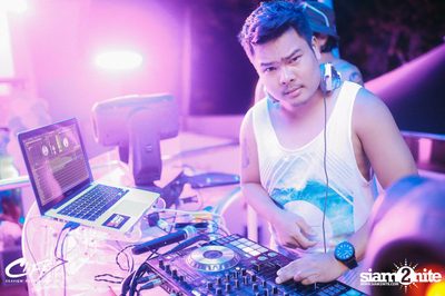 Ping & Season Chill Pool Party at Cliff Seaview Restaurant — photo 137