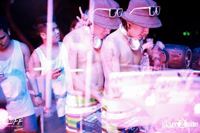 Ping & Season Chill Pool Party at Cliff Seaview Restaurant — photo 142