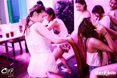 Ping & Season Chill Pool Party at Cliff Seaview Restaurant — photo 154