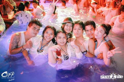 Ping & Season Chill Pool Party at Cliff Seaview Restaurant — photo 169