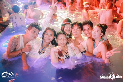 Ping & Season Chill Pool Party at Cliff Seaview Restaurant — photo 170