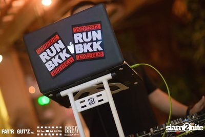 Seenspace Invasion ที่ร้าน Clouds, Fat'R Gut'z และ BREW Beers & Ciders — photo 6