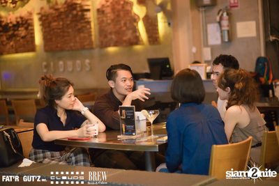 Seenspace Invasion ที่ร้าน Clouds, Fat'R Gut'z และ BREW Beers & Ciders — photo 7