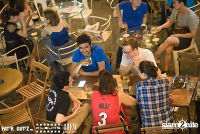 Seenspace Invasion ที่ร้าน Clouds, Fat'R Gut'z และ BREW Beers & Ciders — photo 18