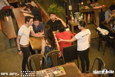 Seenspace Invasion ที่ร้าน Clouds, Fat'R Gut'z และ BREW Beers & Ciders — photo 20