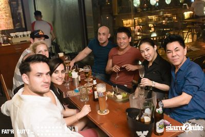 Seenspace Invasion ที่ร้าน Clouds, Fat'R Gut'z และ BREW Beers & Ciders — photo 36