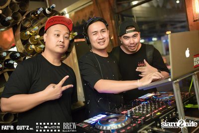 Seenspace Invasion ที่ร้าน Clouds, Fat'R Gut'z และ BREW Beers & Ciders — photo 44