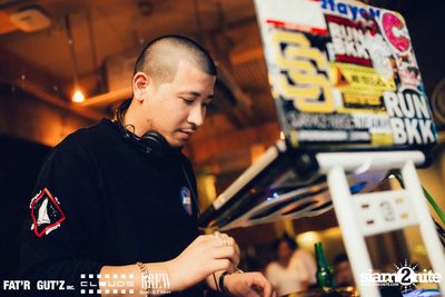 Seenspace Invasion ที่ร้าน Clouds, Fat'R Gut'z และ BREW Beers & Ciders — photo 63