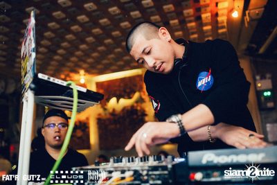 Seenspace Invasion ที่ร้าน Clouds, Fat'R Gut'z และ BREW Beers & Ciders — photo 64