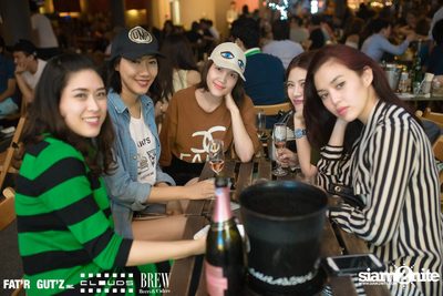 Seenspace Invasion ที่ร้าน Clouds, Fat'R Gut'z และ BREW Beers & Ciders — photo 89