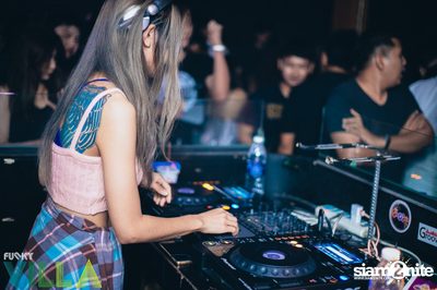 Friday Night at Funky Villa, Thonglor Arena 10 — photo 86