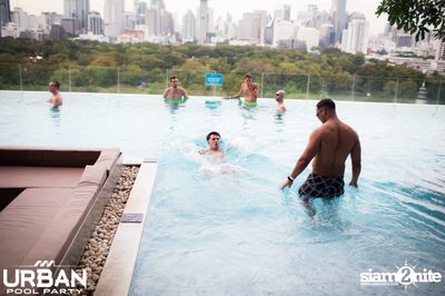 THAMMATAI นำเสนอ Urban Pool Party ที่โรงแรม โซฟิเทล โซ — photo 92