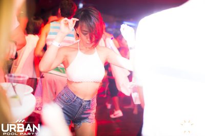 THAMMATAI นำเสนอ Urban Pool Party ที่โรงแรม โซฟิเทล โซ — photo 170
