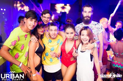THAMMATAI นำเสนอ Urban Pool Party ที่โรงแรม โซฟิเทล โซ — photo 190