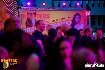 Grand Opening at Hooters Nana, Sukhumvit Soi 4 — photo 16