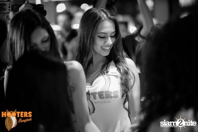 Grand Opening at Hooters Nana, Sukhumvit Soi 4 — photo 47