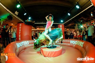 Grand Opening at Hooters Nana, Sukhumvit Soi 4 — photo 57