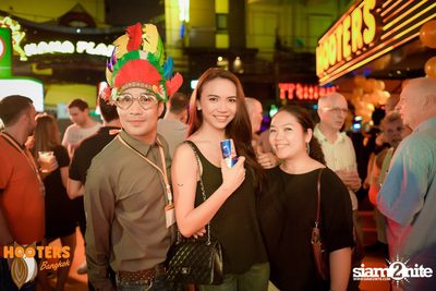 Grand Opening at Hooters Nana, Sukhumvit Soi 4 — photo 70